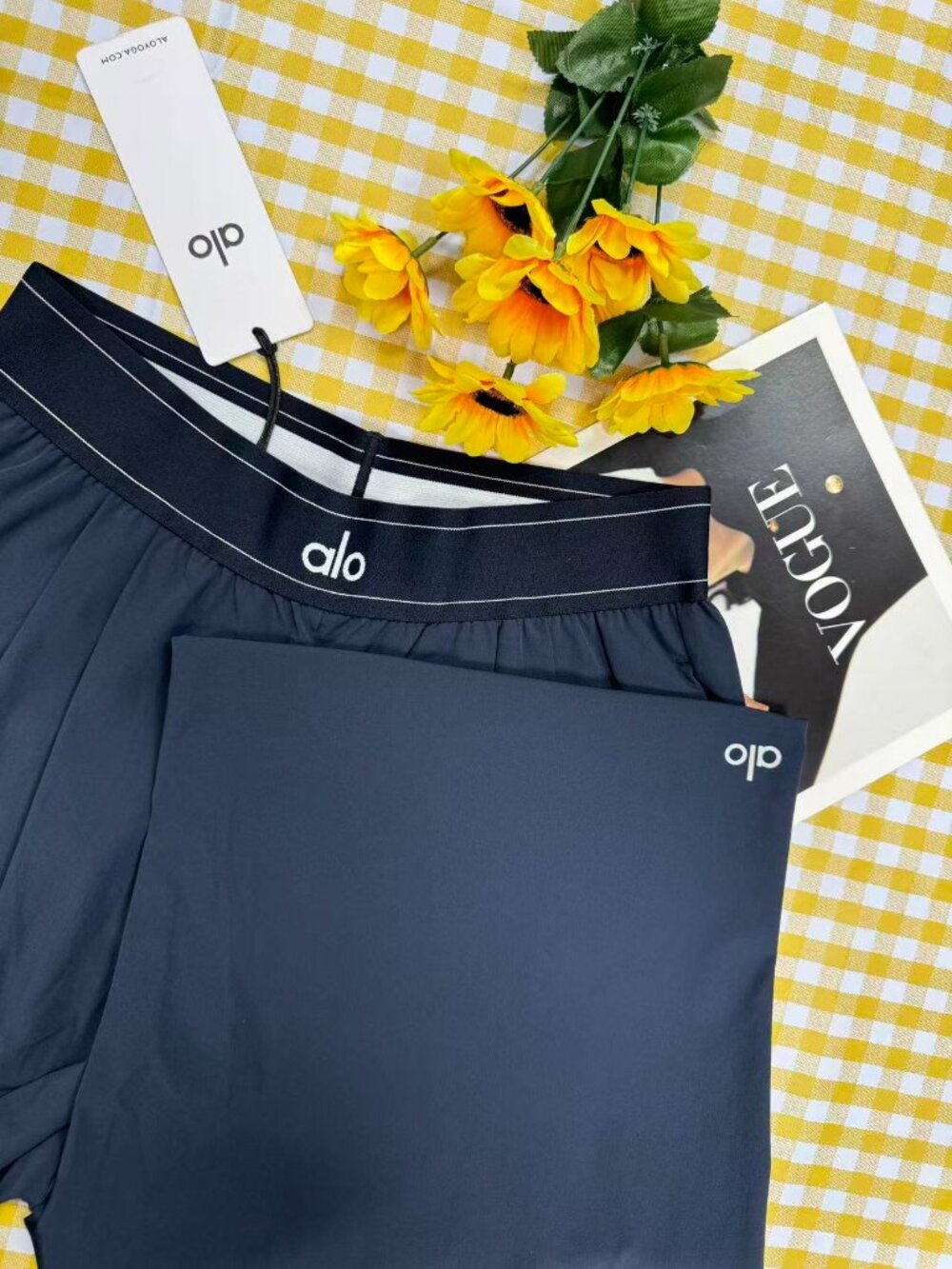 👜 NWT Alo Yoga Suit Up Trouser Navy ✨ Relaxed Wide Leg Pants Regular length - Picture 3 of 9